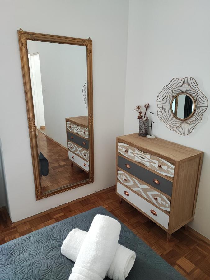 Apartment Eda Пула Екстериор снимка