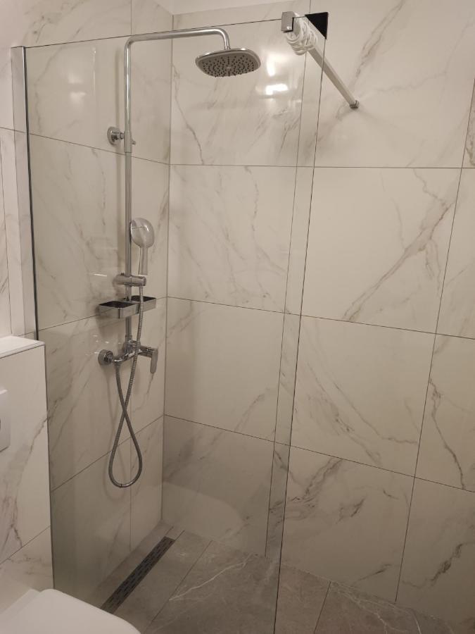 Apartment Eda Пула Екстериор снимка