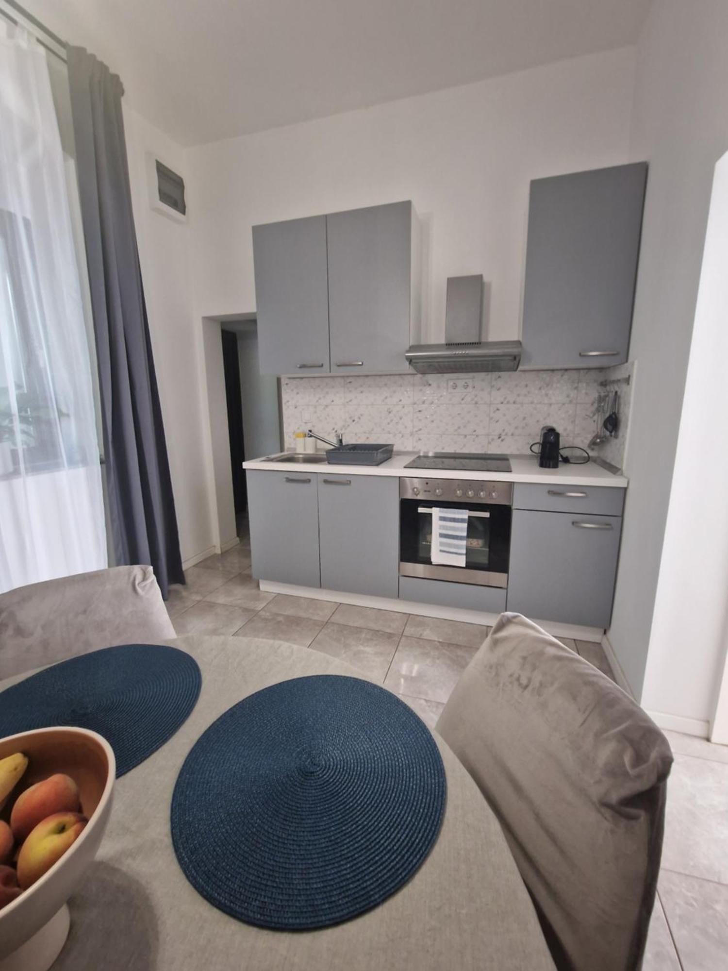 Apartment Eda Пула Екстериор снимка
